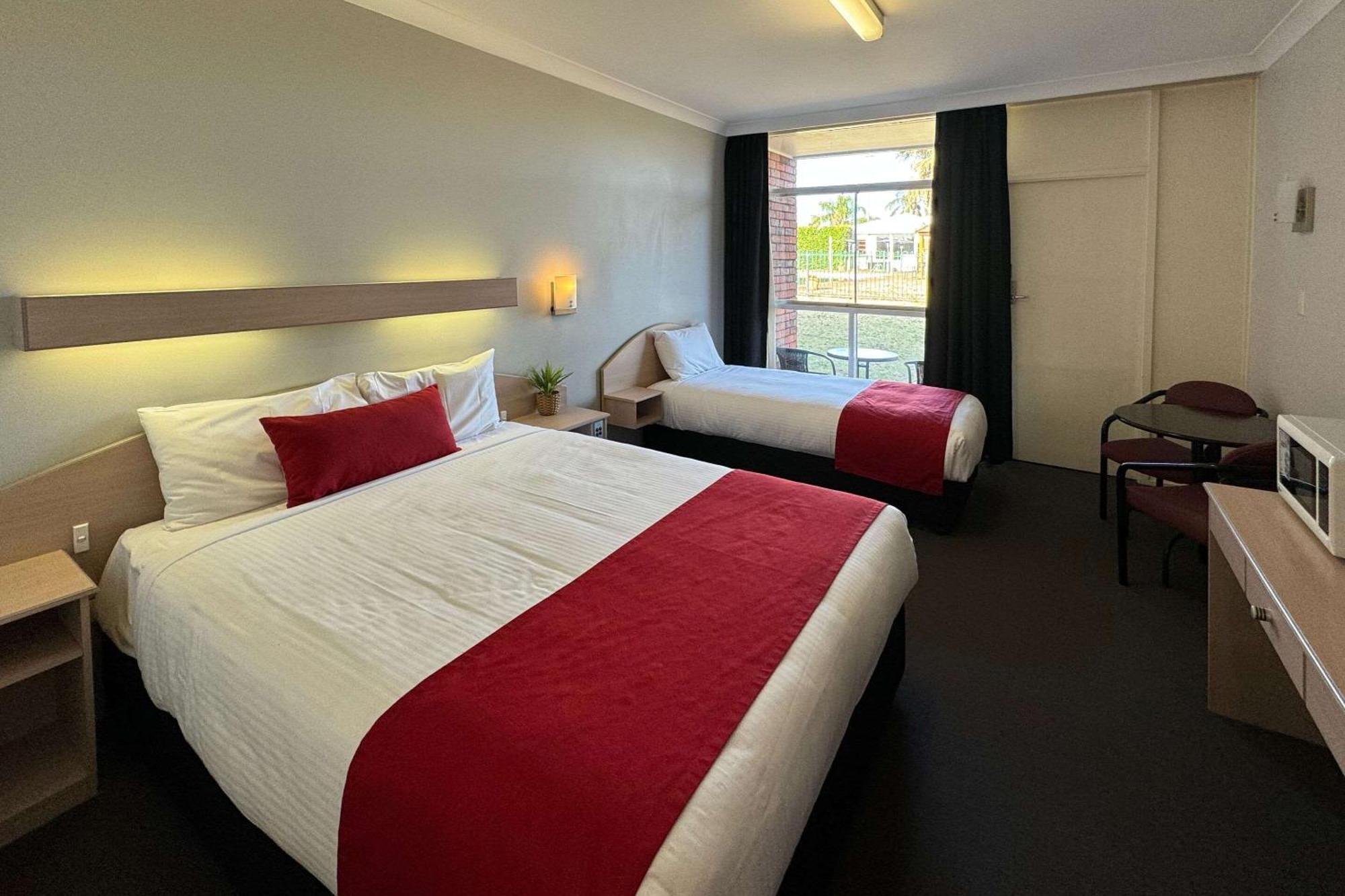 Econo Lodge Gateway Tamworth Esterno foto