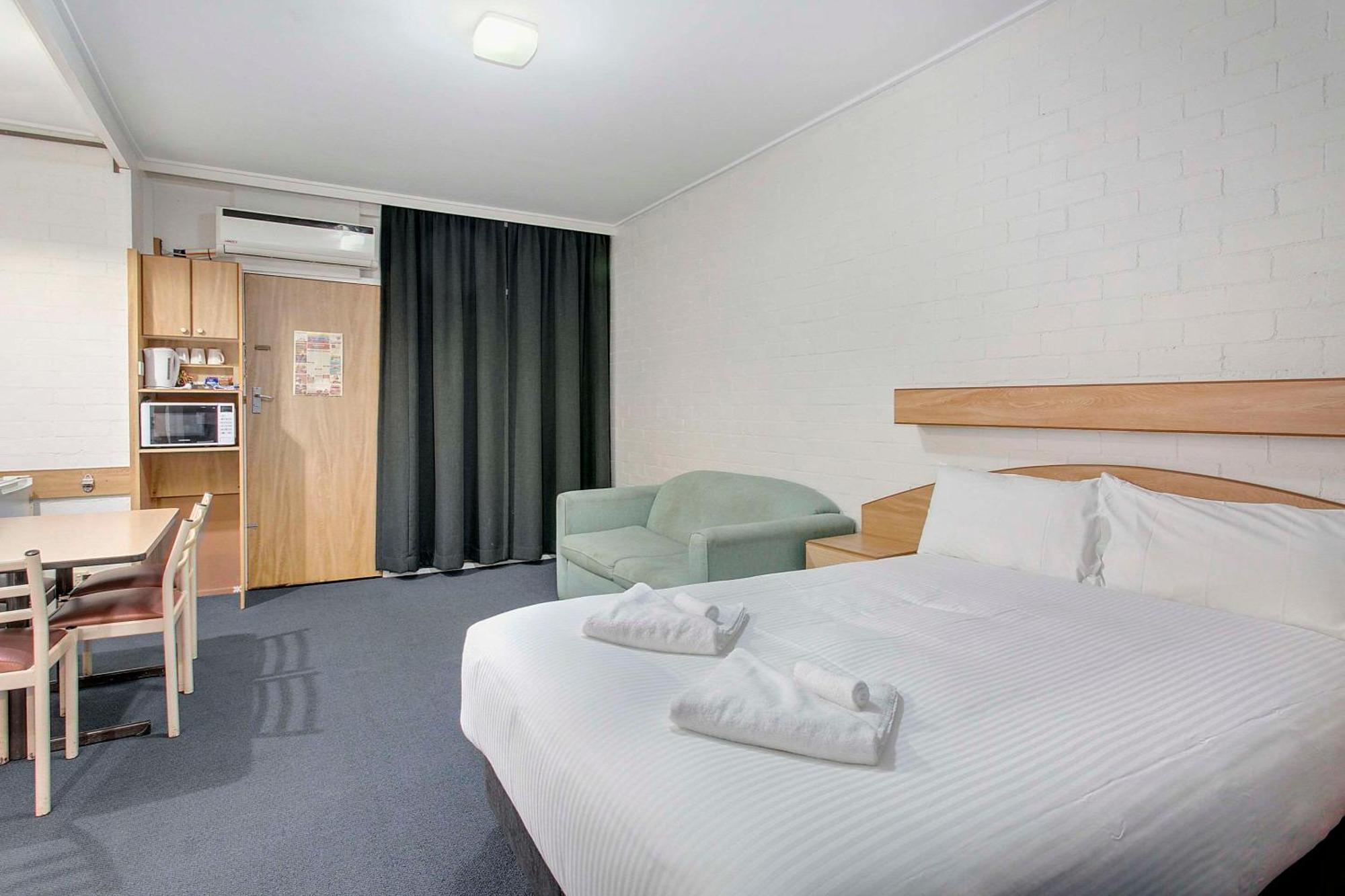 Econo Lodge Gateway Tamworth Esterno foto