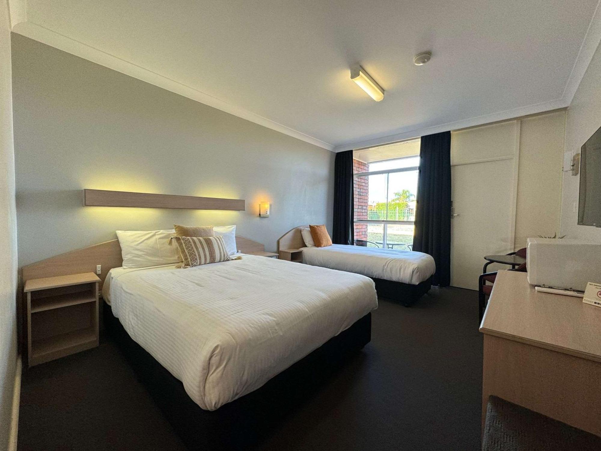 Econo Lodge Gateway Tamworth Esterno foto